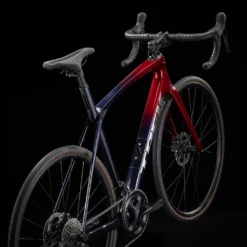 Trek Domane SL 5 Rage Red/Deep Dark Blue Fade 13 Trek Domane SL 5 Rage Red/Deep Dark Blue Fade -Cannondale Soldes DomaneSL5 22 35298 B Alt1