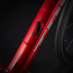 Domane SL 6 ETap Crimson/Trek Black 15 Domane SL 6 ETap Crimson/Trek Black -Cannondale Soldes DomaneSL6eTap 22 35028 A Alt2