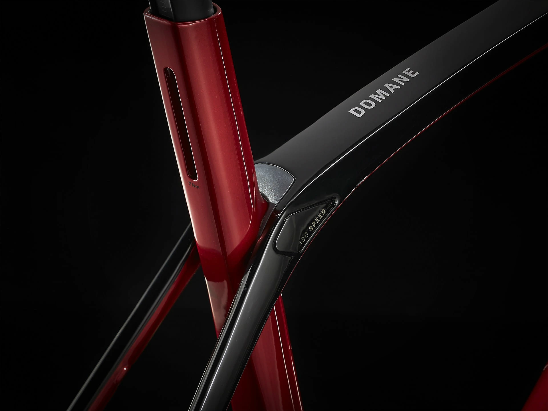 Domane SL 6 ETap Crimson/Trek Black 9 Domane SL 6 ETap Crimson/Trek Black – Image 7