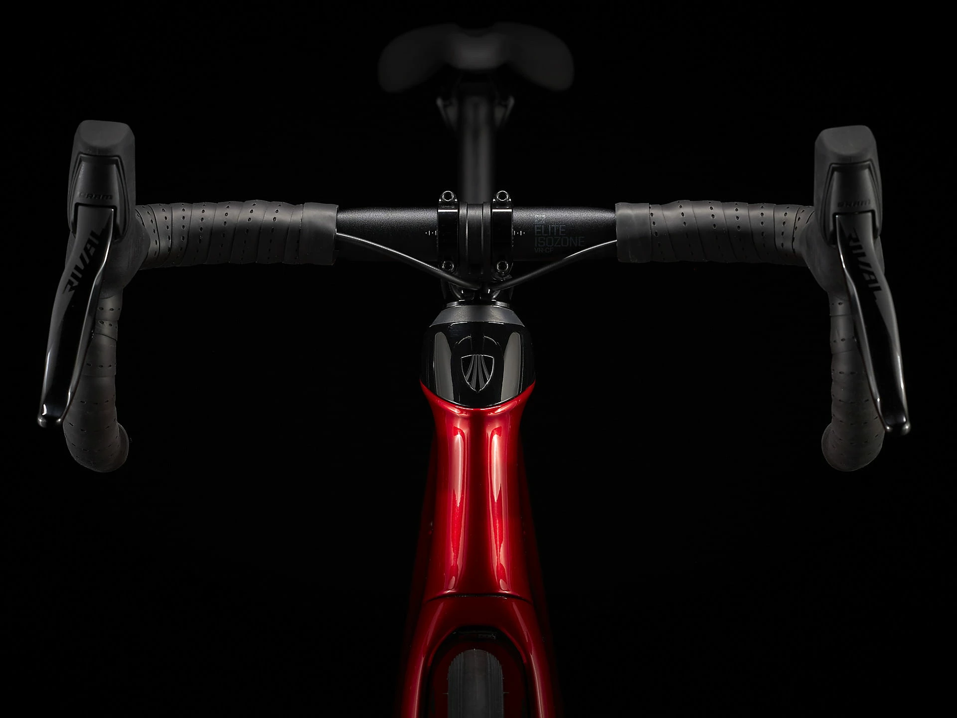 Domane SL 6 ETap Crimson/Trek Black 11 Domane SL 6 ETap Crimson/Trek Black – Image 9