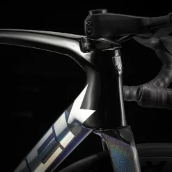 Émonda SLR 7 Dark Prismatic/Trek Black 16 Émonda SLR 7 Dark Prismatic/Trek Black -Cannondale Soldes EmondaSLR7 22 35487 A Alt3