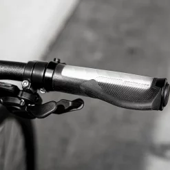 Trek FX 3 Disc Equipped Viper Red To Cobra Blood Fade 24 Trek FX 3 Disc Equipped Viper Red To Cobra Blood Fade -Cannondale Soldes FX3DiscEquipped 22 35107 B Alt2