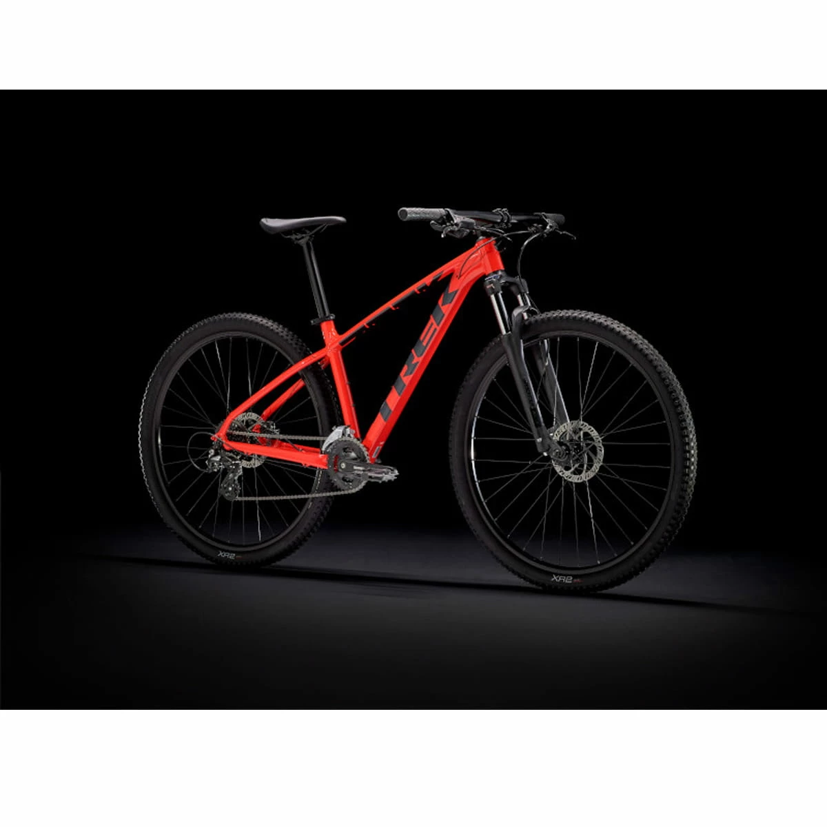 Marlin 6 - Rouge Radioactif / Trek Noir 5 Marlin 6 - Rouge Radioactif / Trek Noir – Image 3
