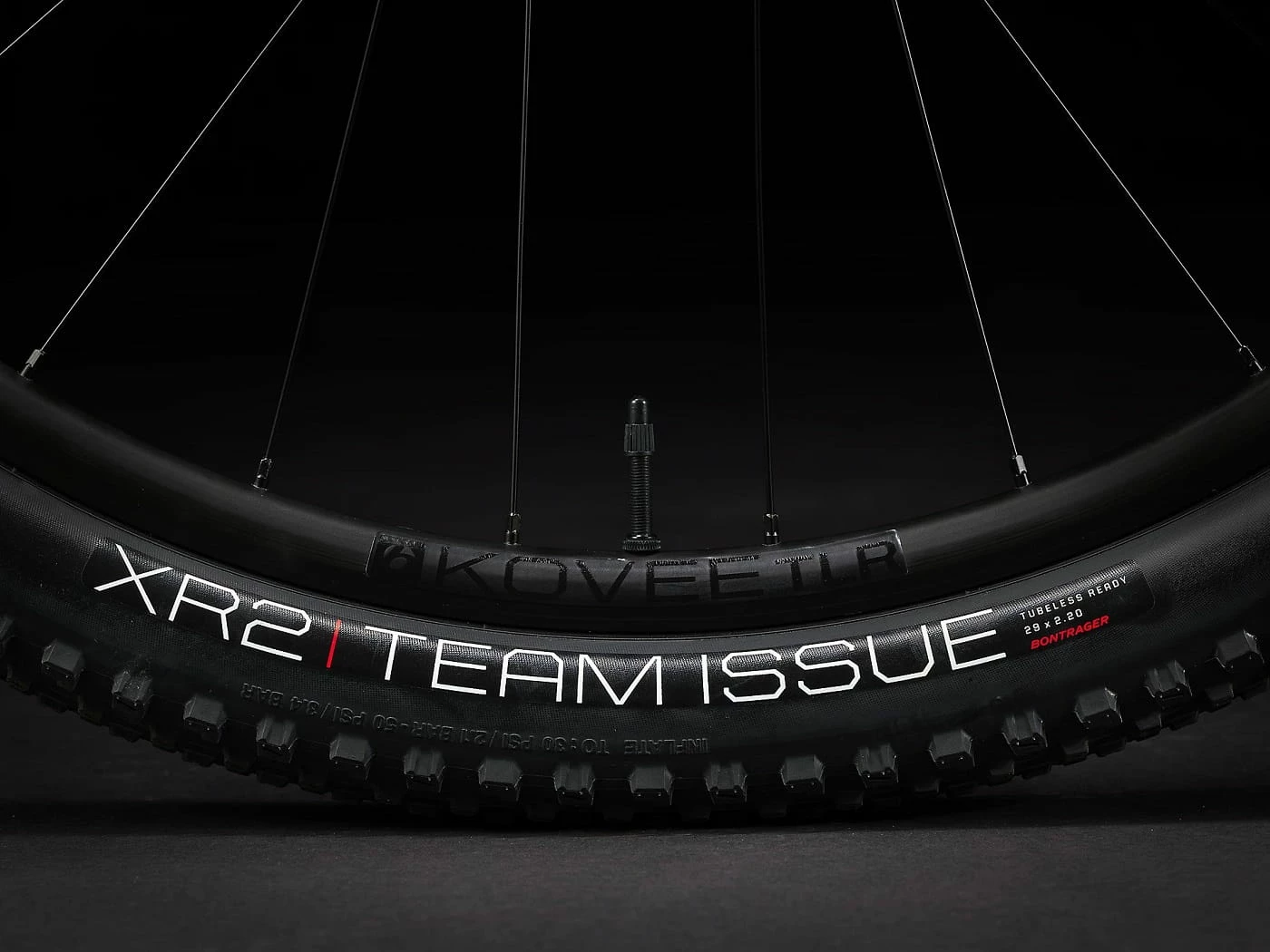 Procaliber 9.5 Rouge Radioactif / Trek Noir 14 Procaliber 9.5 Rouge Radioactif / Trek Noir – Image 12