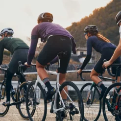 Cannondale SuperSix EVO Carbon Disc 105 Black Pearl 11 Cannondale SuperSix EVO Carbon Disc 105 Black Pearl -Cannondale Soldes SuperSix EVO In The Wild 6